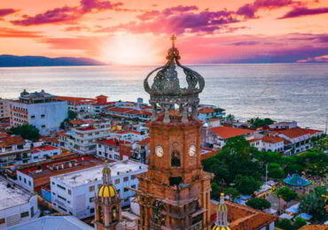 iglesia-guadalupe-puerto-vallarta-vista-panoramica-atardecer