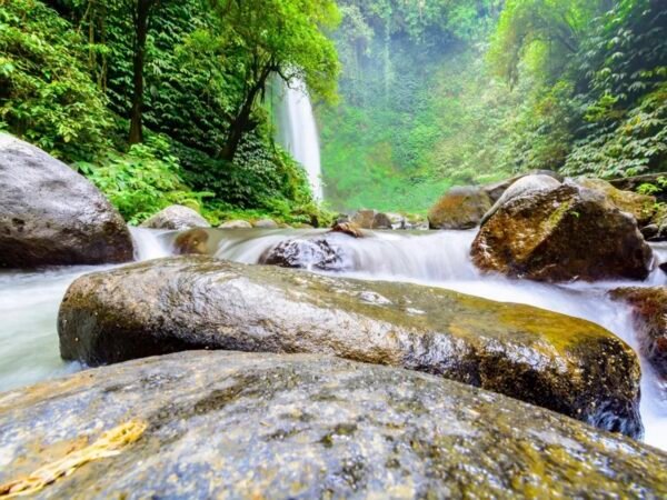 Mismaloy waterfall 1 600x450